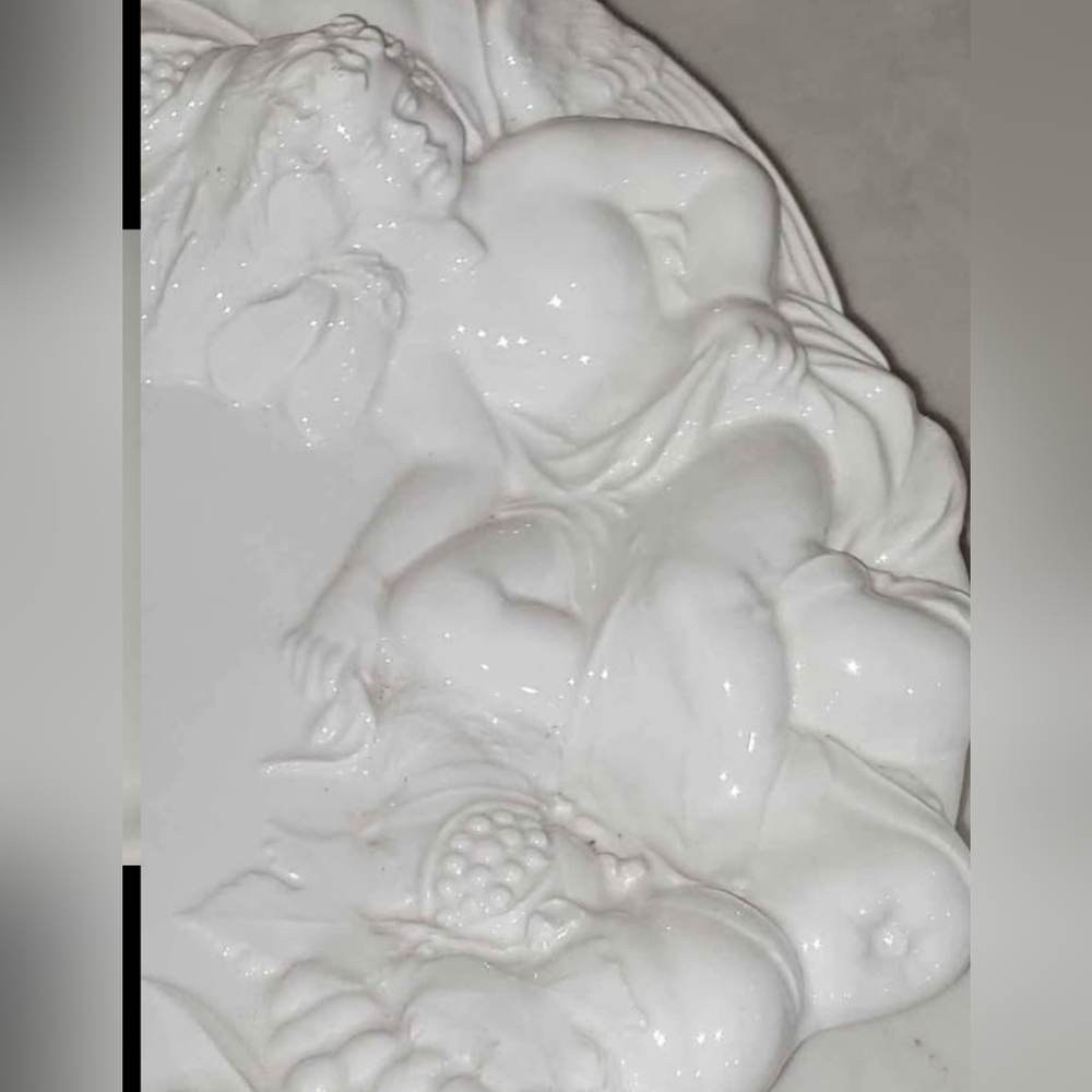 Rare Find! For Gumps Italian Ceramic Platter, Cherubs, No Cracks or chips. - Picture 3 of 4